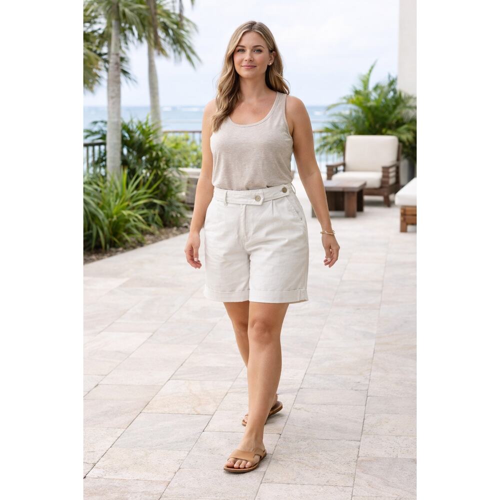 NWT Lizwear White Cotton Shorts High Rise Fold Over Strap Tab Casual Summer 12